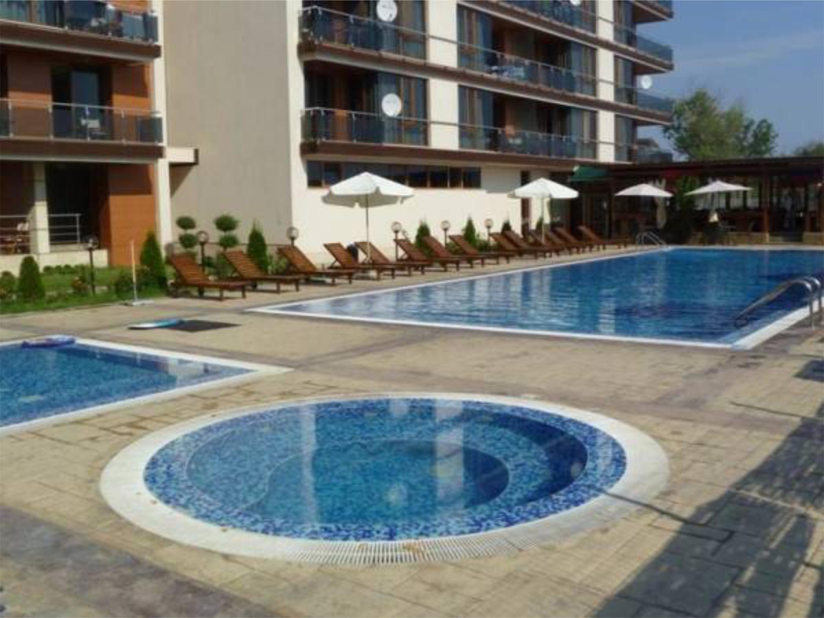 Pomorie Bay Aparthotel Extérieur photo