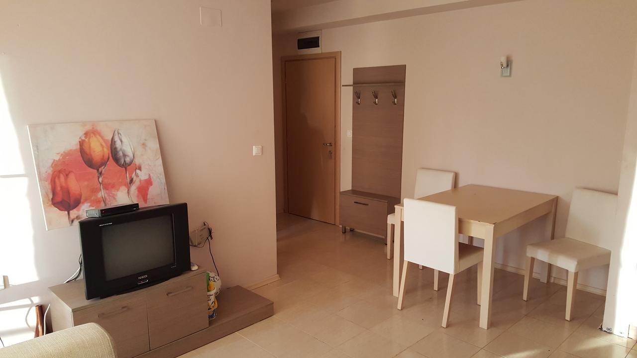 Pomorie Bay Aparthotel Extérieur photo
